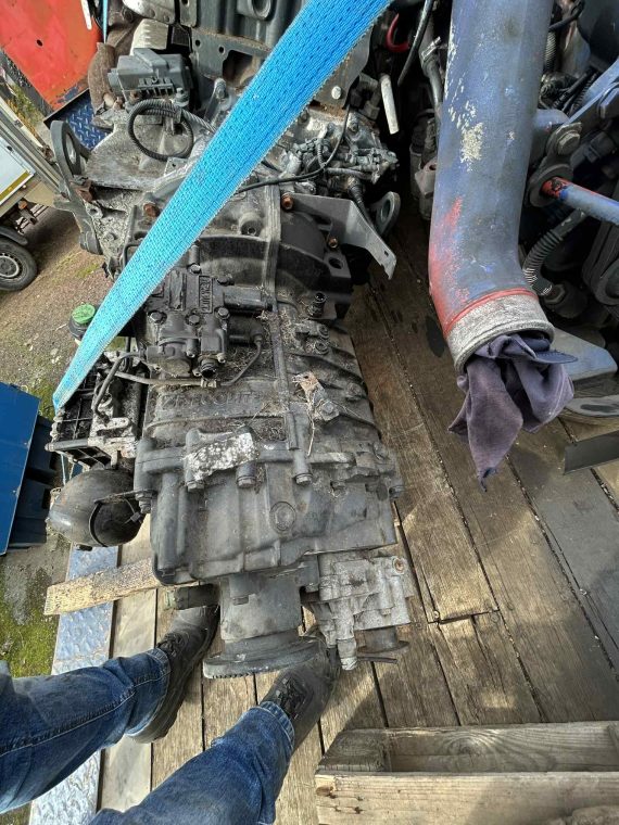 Renault Premium Auto Box